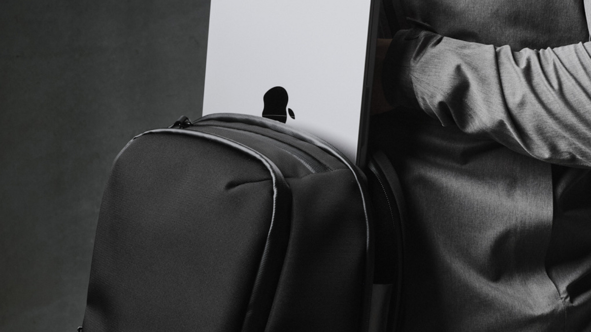 Best MacBook Pro Bag For Security & Organization In 2023
