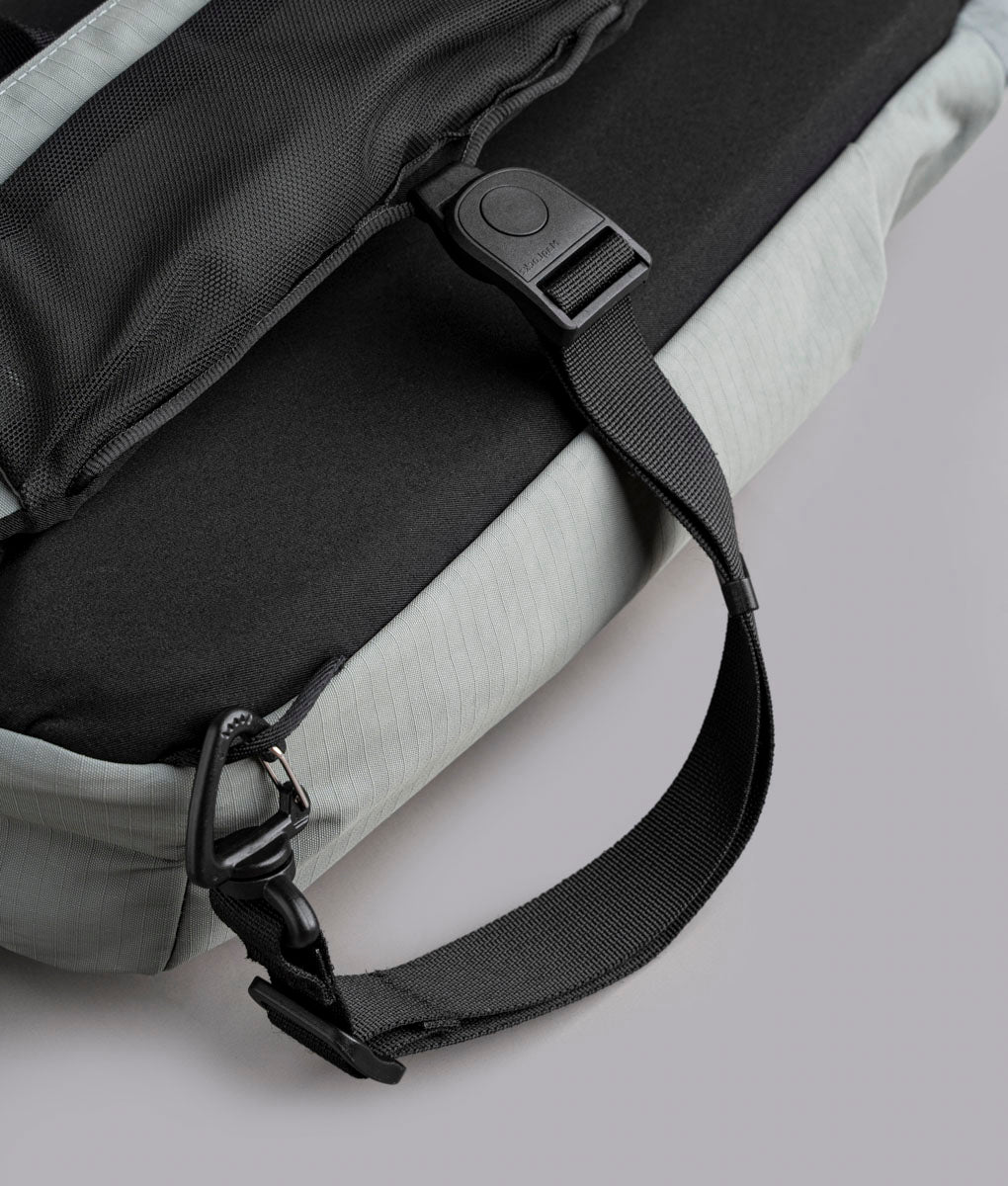 #color_Gray | Axoflux 210D